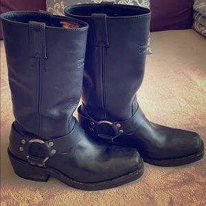 Women’s Harley Davidson black leather boots